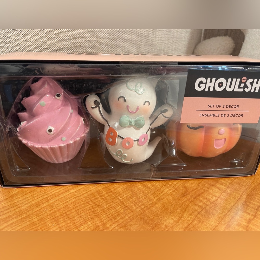 Summerween Halloween Ghost Pumpkin & Cupcake Trio Resin Tabletop Ghoulish NWT